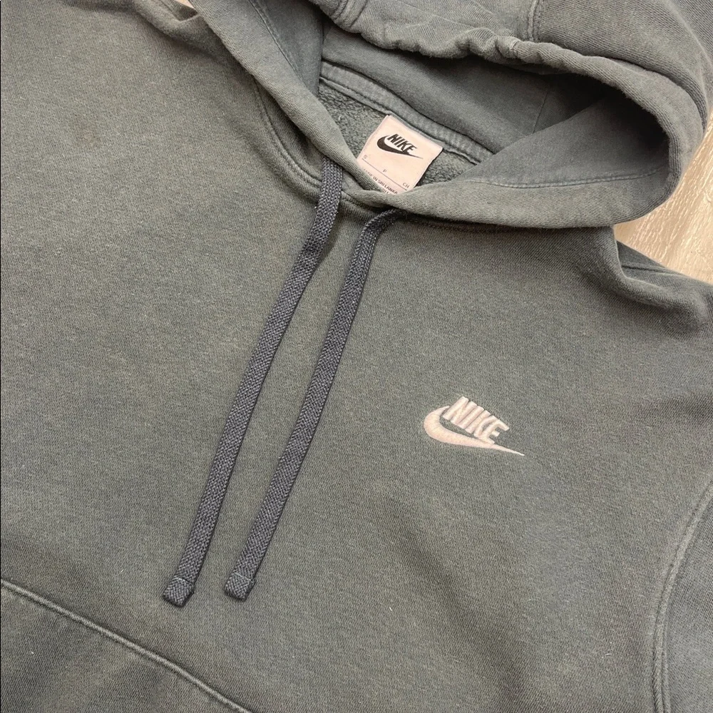 Nike Gray/Green Sportswear Club Fleece Pullover Hoodie Sz S